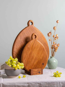 Tabla de cortar de madera hecha a mano con estructura de madera de acacia natural diseñada para queso, pan, carne y verduras - Product Image 6