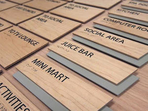 Wholesale Customizable Rustic Farmhouse Décor <b>Personalized</b> <b>Wooden</b> Hanging <b>Signs</b> for Homes Boutiques-Handcrafted OEM Supplier - Product Image 4