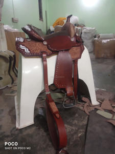 Selle de cheval sculptée à la main en cuir véritable de qualité supérieure Western Pleasure Trail Riding Antique disponible dans les prix de gros - Product Image 6