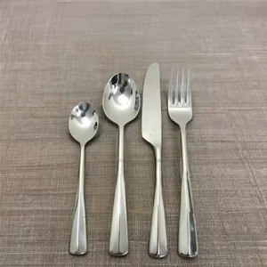 Ensemble de couverts de luxe en métal avec finition lisse pour une élégance au quotidien - Product Image 6