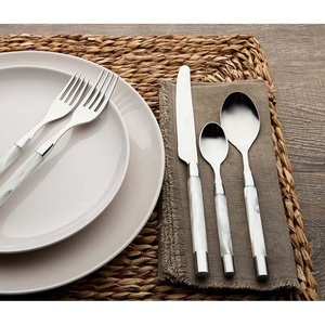 Wholesale Stainless Steel Designer Long Mirror Chrystal Handle New Fancy Cutlery Stainless Steel <b>Spoon</b> <b>Knife</b> <b>Fork</b> Cutlery <b>Set</b> - Product Image 1