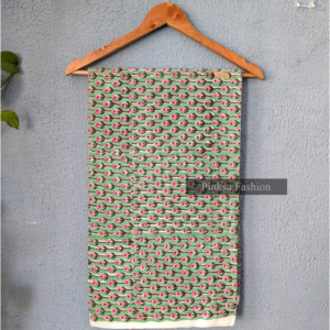 Tela 100% Algodón Sostenible - Textil Floral Estampado a Mano Tradicional Indio para Prendas de Vestir - Product Image 1