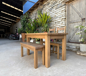 Mesa de Comedor Rústica de Madera Antigua Estilo Campestre Francés, Mesa de Granja Vintage de Madera Sólida para Hotel, Casa de Campo o Uso en Exteriores, Vietnam - Product Image 1