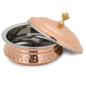 Casserole de vaisselle en cuivre avec couvercle - Product Image 1