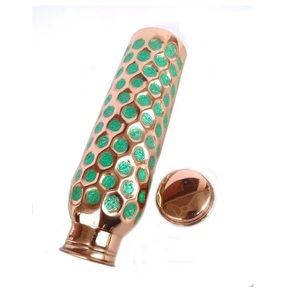 Botella de Cobre Puro con Diseño Moderno y Elegante para una Hidratación Saludable y un Uso Diario Sofisticado a Precio de Mayoreo - Product Image 3