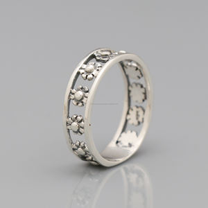 มือแกะสลักออกแบบออกซิไดซ์เงินแท้925ดอกไม้วงแหวนแหวนเงินธรรมดาแหวน - Product Image 3