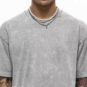 เสื้อยืดโอเวอร์ไซส์สไตล์ฮิปฮอปวินเทจสำหรับผู้ชาย ผ้าคอตตอน 100% หนานุ่ม ทรงหลวมไหล่ตก สตรีทแวร์  รับสกรีนลาย - Product Image 6