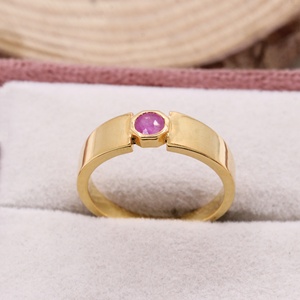 Anillo de Plata de Ley 925 con Rubí Natural en Bisel Hexagonal, Estilo Minimalista, Joyería Fina, Memoria Jewels, Venta al Por Mayor - Product Image 1