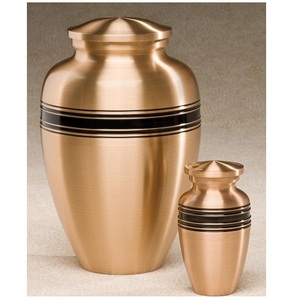 Urna Funeraria de Latón Dorado de Diseño Atractivo para Cenizas Humanas, Hecha a Mano, Adecuada para Entierro en Cementerio, Urnas Conmemorativas - Product Image 1