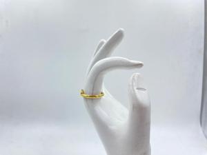 Bague cluster en laiton plaqué or faite à la main de style Boho Bijoux de mode uniques avec bande flexible - Product Image 2