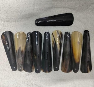Chausse-pied en corne de buffle de qualité supérieure, fait main, naturel, durable, finition lisse, écologique, aide à la chaussure de luxe, design ergonomique, cadeau - Product Image 1