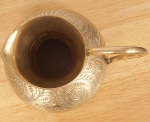 Pichet à eau en cuivre pur martelé à la main avec motif en relief, style classique écologique, capacité 1L, avec couvercle, pour la maison et les boissons - Product Image 5