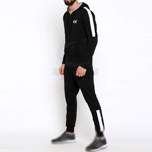 Ensemble de sport d'hiver élégant à capuche avec tissu flexible et coupe régulière pour l'entraînement en plein air, survêtement pour homme - Product Image 2
