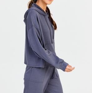 Couverture à capuche surdimensionnée personnalisée en polaire Sherpa épaisse, imprimée, confortable et chaude - Product Image 5