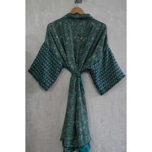 Robe kimono longue vintage en soie patchwork, peignoir bohème de luxe fait main, grande taille, respirant, automne - Product Image 5