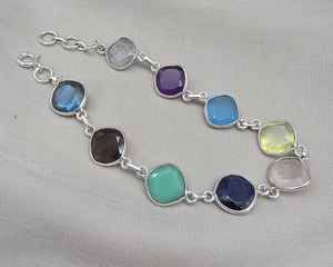 Bracelet à breloques plaqué argent avec pierres multicolores serties en canal, forme ronde, pierres précieuses naturelles, bijoux tendance pour femme, cadeau raffiné - Product Image 6