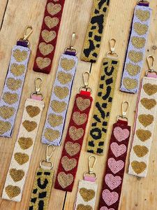Porte-clés personnalisé léger et tendance en perles de verre de qualité supérieure, forme rectangulaire, fait main, avec crochet métallique, breloque de sac, cadeau promotionnel - Product Image 5