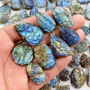 Lot de cabochons sculptés en labradorite naturelle, formes variées, pour la fabrication de bijoux - 21x19x3mm 39x22x3mm Moyenne 23 carats - Product Image 1