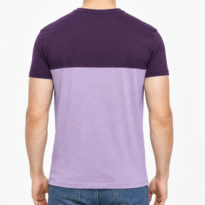 Camiseta de manga corta para hombre, estilo color block, cuello en V, dos tonos, color ciruela oscuro y lavanda, más vendida. - Product Image 3