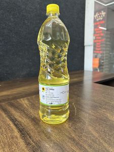 Huile de cuisson raffinée fiable à base de graines de tournesol, offrant un goût pur, une qualité stable et un prix de gros attractif - Product Image 1