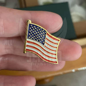 Service OEM : Épingles en émail légères et robustes pour vêtements, épingles en émail couleur personnalisée - Product Image 5