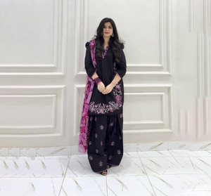 Salwar Kameez en Georgette brodé noir et rose, tenue traditionnelle indienne pour mariage et soirée, pour femmes, coupe ample de haute qualité - Product Image 1