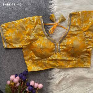 เสื้อเบลาส์สำเร็จรูปคุณภาพสูง ผ้าไหมโดลา พร้อมงานปักดิ้นทองและลูกปัดลายฉลุ  คอลเลคชั่นแฟชั่นผู้หญิง - Product Image 2