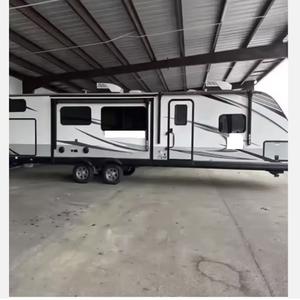 Remolque de doble eje para viajes y camping que ofrece un equilibrio mejorado, soporte para cargas pesadas, interior espacioso y movimiento suave. - Product Image 4