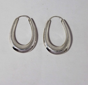 ต่างหูห่วงทรงหยดน้ำเงินแท้ 925 ขัดเงาแบบเรียบ หนา  ขายส่ง Memoria Jewels - Product Image 2