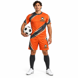 Ensemble de maillots de football en gros, uniforme de football, vêtements d'équipe, 100% polyester, tissu respirant à séchage rapide, maillot et short personnalisés sublimés - Product Image 1