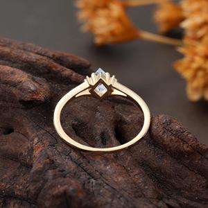 Anillo de Oro Sólido de 9K con Incrustaciones de Diamantes Geométricos Cultivados en Laboratorio, Anillo Moderno para Mujer, para Fiestas y Bodas - Product Image 6
