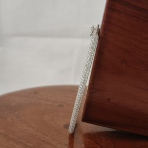 Bracelet Revalia pour femme en argent sterling 925 micro-pavé de diamants, classique, plaqué argent, minimaliste, élégant, pour soirée, design de créateur - Product Image 4