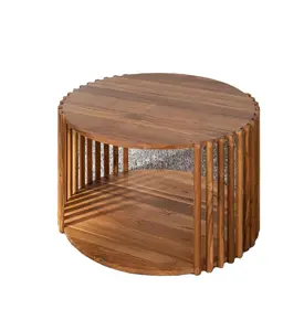 Meja kopi bulat kayu dengan penyimpanan terbuka dalam desain kustom dan dibuat warna untuk penggunaan ruang tamu dan Hotel