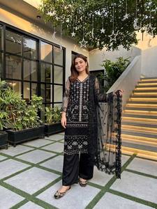 Ensemble Kurta en coton noir brodé avec pantalon palazzo, coupe ample traditionnelle, longueur cheville, tenue ethnique style Inde Pakistan - Product Image 3