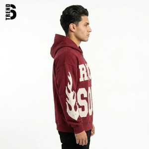 เสื้อฮู้ดซิปสีแดงเลือดหมูสำหรับผู้ชาย รุ่น Rich Soon ทรงโอเวอร์ไซส์ สไตล์สตรีทแวร์ ผ้าฝ้ายถัก สำหรับฤดูหนาว รับผลิตแบบ OEM เป็นมิตรต่อสิ่งแวดล้อม ระบายอากาศได้ดี - Product Image 2