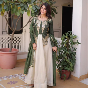 ชุดเดรสยาวแบบอานาร์กาลีผ้าฝ้ายดีไซน์อินเดีย ปักลายหนักแน่น สำหรับผู้หญิง สวมใส่ในงานปาร์ตี้ งานดิวาลี และงานแต่งงาน - Product Image 1