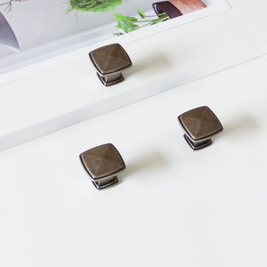 Tirador Cuadrado de Aleación de Zinc Estilo Antiguo para Muebles, Perilla Vintage para Cajones, Herrajes para Cocina, Baño y Mesitas de Noche - Precio Económico - Product Image 1