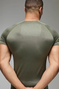 Camiseta ajustada de manga corta para hombre, para gimnasio, entrenamiento, atlética, de compresión, cuello redondo, informal, para entrenamiento. - Product Image 2