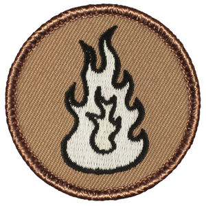 Appliques brodées thermocollantes de créateur pour vêtements, patchs personnalisés avec logo et fermeture auto-agrippante - Product Image 1