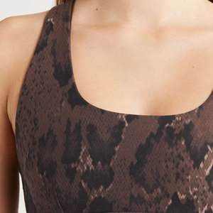 Soutien-gorge de sport grande taille pour femme, haute performance, avec logo frontal, sans coutures, séchage rapide, respirant, idéal pour le yoga et la gym – Tendance actuelle et de haute qualité - Product Image 4