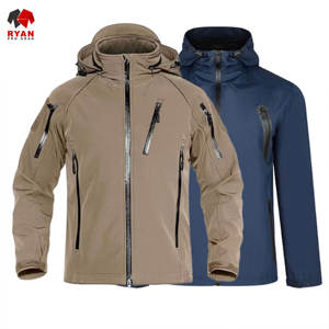 แจ็คเก็ตซอฟต์เชลล์คุณภาพพรีเมียม Ryan Pro Gear สำหรับผู้ชาย กันน้ำ กันลม ผลิตจากผ้าถักที่เป็นมิตรต่อสิ่งแวดล้อม ดีไซน์กระเป๋าแบบพิเศษ - Product Image 2