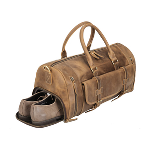 Sac de sport vintage Roziv en cuir véritable, sac de voyage léger 36-55L avec compartiment à chaussures et fermeture éclair - Product Image 1