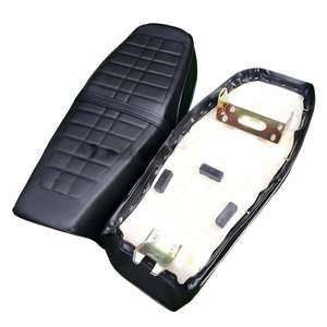 Siège complet de <span class=keywords><strong>moto</strong></span> CG125 pour Honda CG125 - 620 mm de long, confortable, en cuir PU/base en plastique, pièce de rechange - Product Image 2