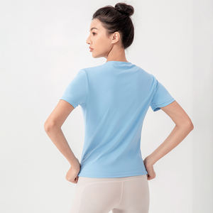 เสื้อยืดออกกำลังกายผู้หญิงสำหรับฤดูร้อน ผ้าตาข่ายน้ำหนักเบา ระบายอากาศดี คอกลม แขนสั้น 120 กรัม ไนลอนผสมสแปนเด็กซ์ - Product Image 2