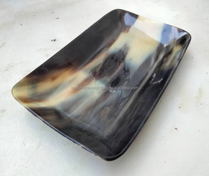 Falak World Export's Modern Animal-Style 100% Plateau de service en corne de buffle Plateau de fruits secs poli pour la décoration de la maison par FWE - Product Image 1