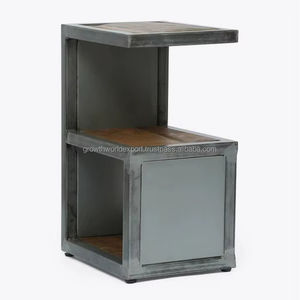 Table d'appoint industrielle moderne en forme de C avec structure métallique et plateau en bois, table de chevet, table d'appoint de canapé pour salon et chambre 2026 - Product Image 1