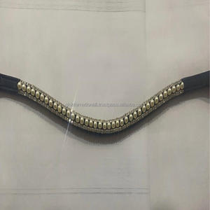 Personnalisé 3 rangées de perles blanches et de cristaux Diamante Bling Rhinestones Wave Shape Black Leather Horse Brow Band at Wholesale - Product Image 5
