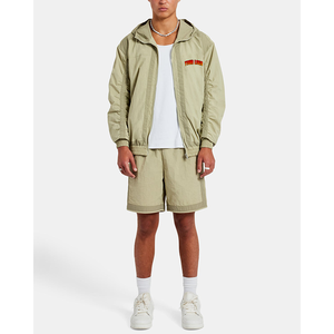 Ensemble coupe-vent deux pièces pour homme avec col montant et short, personnalisable en polyester par sublimation - Product Image 4