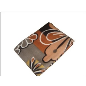 Manta de Polar Estampada de Diseño de Proveedor Indio, Suave y Antipelusas, Ideal para el Hogar, Ropa de Cama y Regalos, Disponible para la Venta - Product Image 4