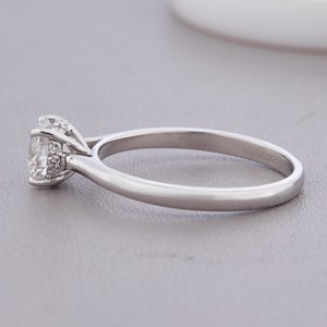 Anillo de Compromiso con Diamante Redondo Creado en Laboratorio, Certificado por IGI, Oro de 18K, Anillo Solitario Clásico - Product Image 2